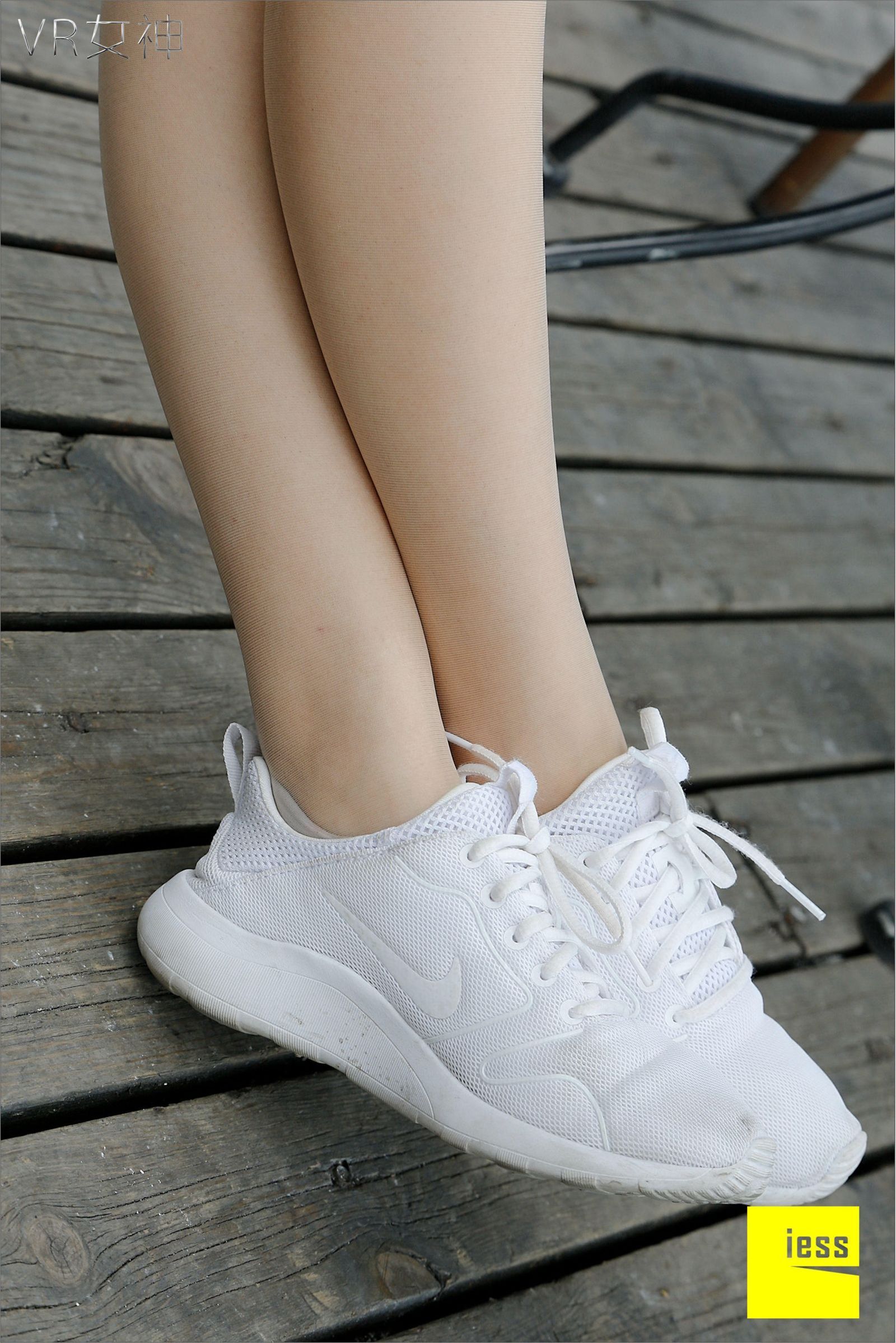 [IESS]异思趣向 女主播SASA 白球鞋的丝足梦游